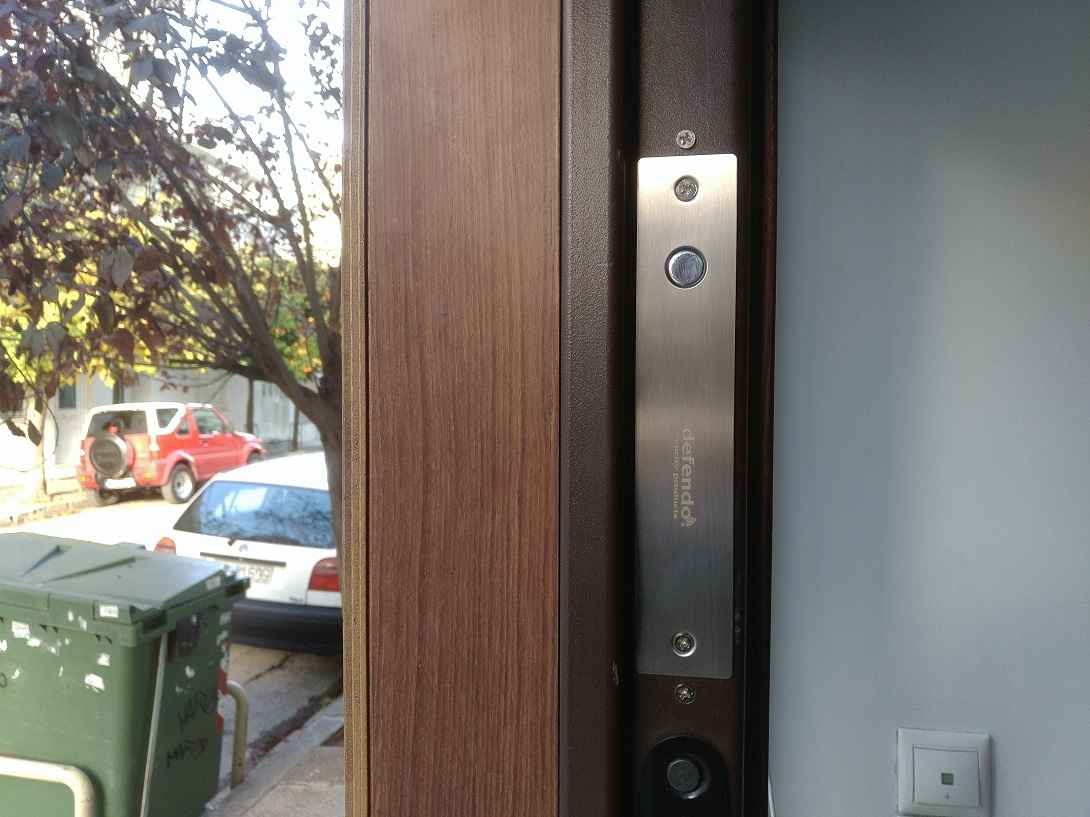 Ηλεκτροπύρος αυτόματου κλειδώματος πόρτας